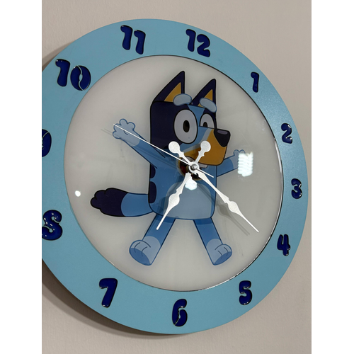 PELNCE KIDS ? Bluey Temal Ahap ocuk Odas Duvar Saati (Bluey Evreni) ? 40 cm