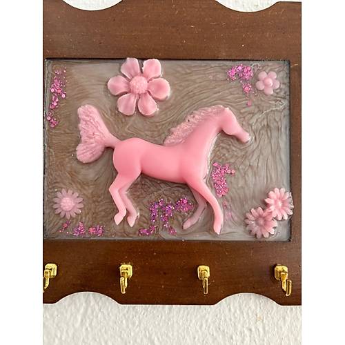 PELNCE - Pembe At Figrl  - Epoksi Ahap Anahtar Askl (Tek rn) - Ebat : 24 x 29 cm