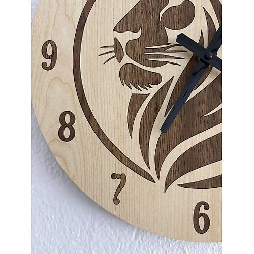 Safari Serisi - Aslan - Ahap Duvar Saati - 40 cm