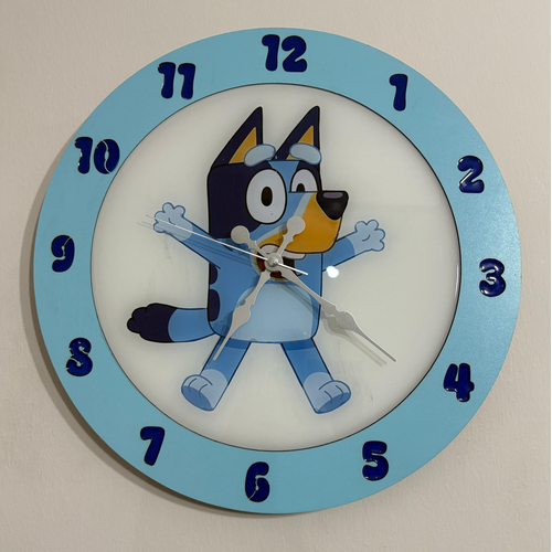 PELNCE KIDS ? Bluey Temal Ahap ocuk Odas Duvar Saati (Bluey Evreni) ? 40 cm