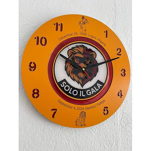 PELNCE - Osimhen Solo Il Gala Sar Renk - Taraftar Duvar Saati (Ahap & Epoksi) - 40 cm