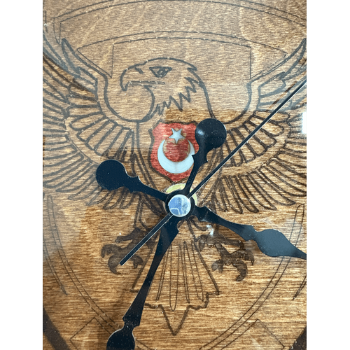 Ahap Duvar Saati - Taraftar, Kara Kartal 1903 - Epoksi Reine Kaplamal - 30 cm