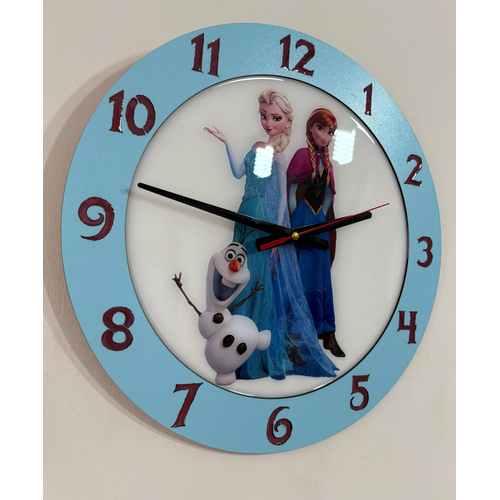 PELNCE KIDS - Frozen Karlar lkesi Temal Ahap ocuk Odas Duvar Saati (Elsa, Anna & Olaf) - 40 cm