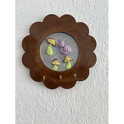 PELNCE - Salyangoz ve Mantar Figrl  - Epoksi Ahap Anahtar Askl (Tek rn) - ap: 18 cm