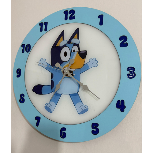PELNCE KIDS ? Bluey Temal Ahap ocuk Odas Duvar Saati (Bluey Evreni) ? 40 cm