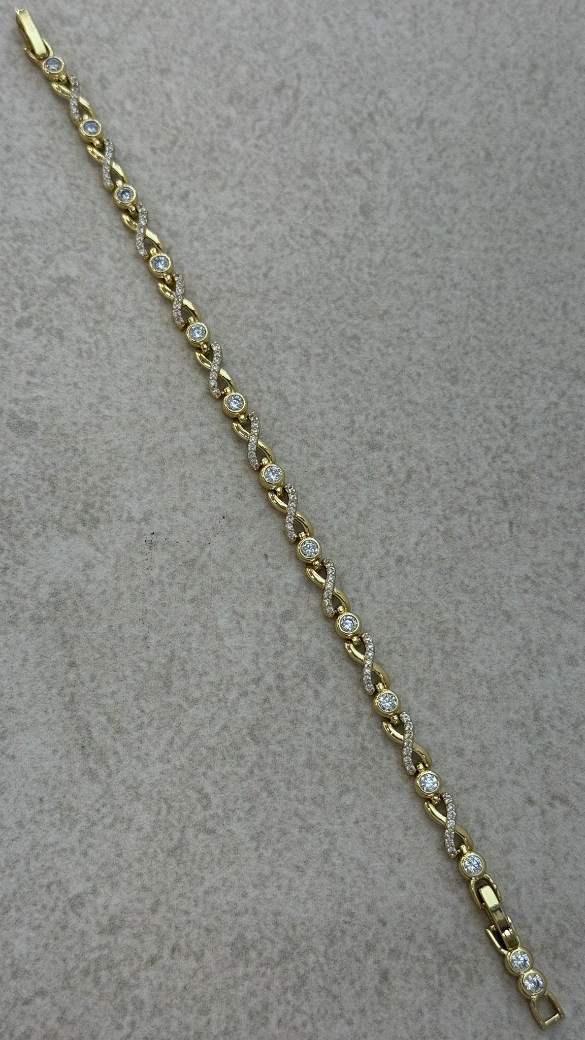 Xuping Bileklik