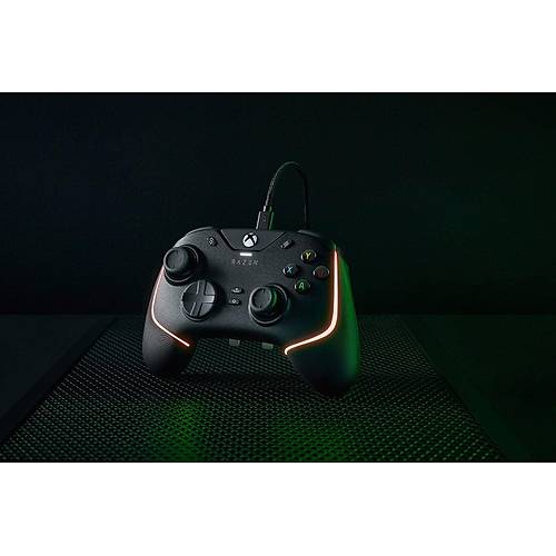 RAZER RZ06-04010100-R3M1 Wolverine V2 Chroma Kablolu Oyun Kolu