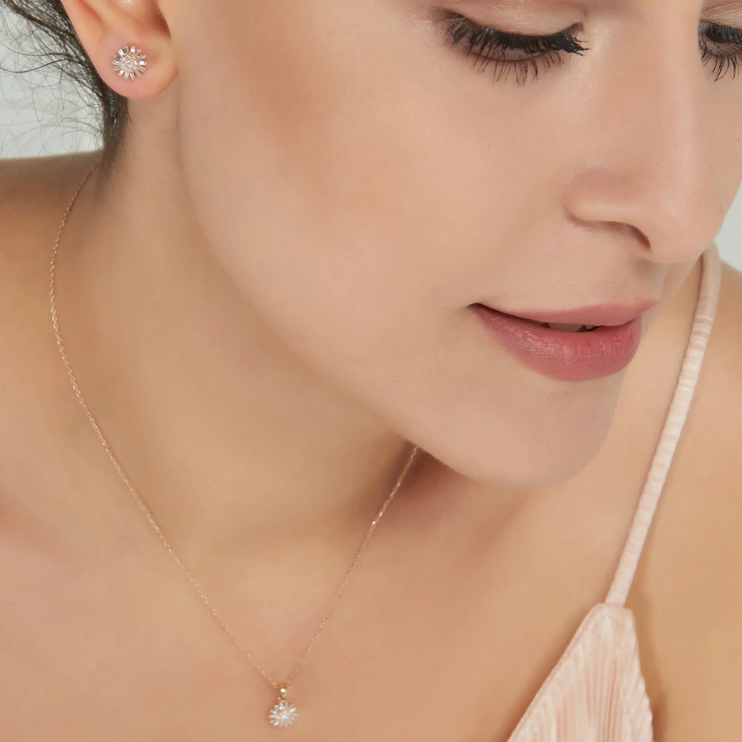 Sunflower Rosegold Pırlanta Küpe
