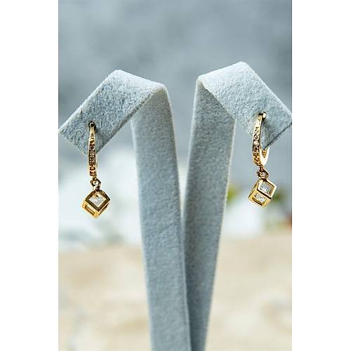 14 Ayar Altın Sallantı Halka Küp Taşlı Küpe