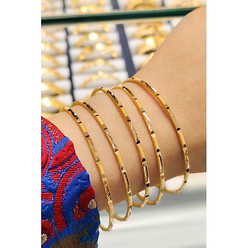 22 Ayar Yatırımlık İşçiliksiz Desenli Ajda Bilezik 10 gr