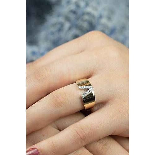 14 Ayar Altın Taşlı Harf Yüzük V