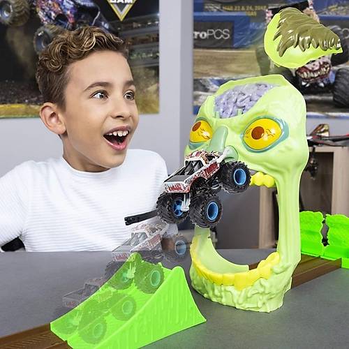 6045029 Monster Jam 1:64 Oyun Seti