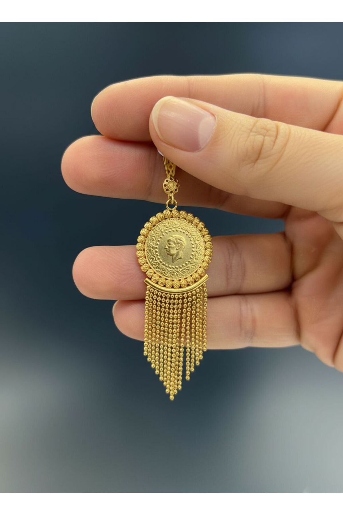 8.20 gr (GRAM) Dorikalı Çeyrek Kolye Ucu 22 Ayar Altın