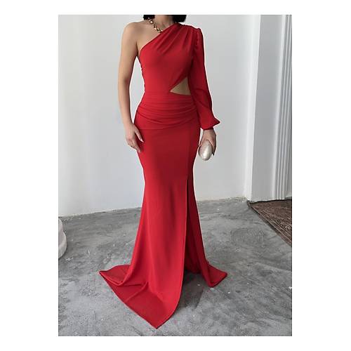 Tek Kol Derin Yrtmal Krep Gece Elbisesi Zmrt Yeil Abiye