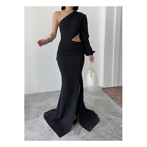 Tek Kol Derin Yrtmal Krep Gece Elbisesi Zmrt Yeil Abiye