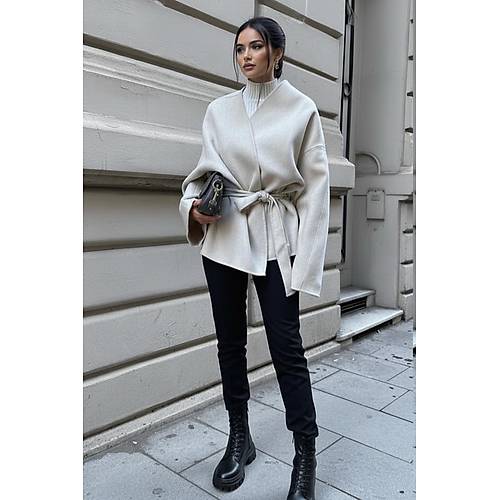 Siyah Ba�lama Detayl� Rahat Kal�p Ka�mir H�rka/Ceket