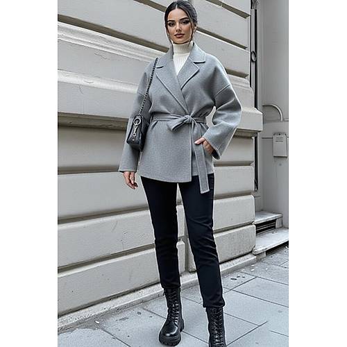 Siyah Ba�lama Detayl� Rahat Kal�p Ka�mir H�rka/Ceket