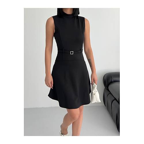 Bisiklet Yaka Kemer Aksesuar Z�mr�t Elbise