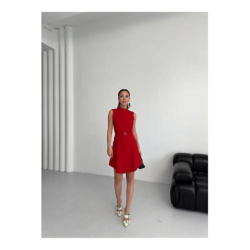 Bisiklet Yaka Kemer Aksesuar Z�mr�t Elbise