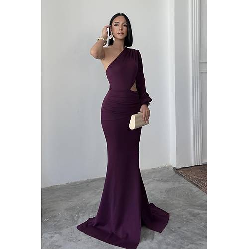 Tek Kol Derin Yrtmal Krep Gece Elbisesi Zmrt Yeil Abiye