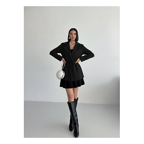 Siyah Ba�lama Detayl� Rahat Kal�p Ka�mir H�rka/Ceket