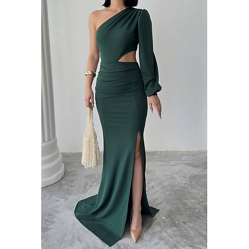 Tek Kol Derin Yrtmal Krep Gece Elbisesi Zmrt Yeil Abiye
