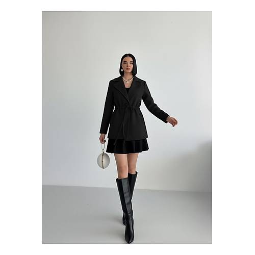 Siyah Ba�lama Detayl� Rahat Kal�p Ka�mir H�rka/Ceket