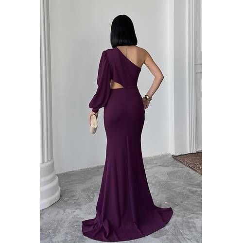 Tek Kol Derin Yrtmal Krep Gece Elbisesi Zmrt Yeil Abiye