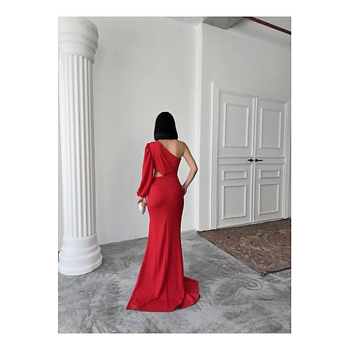 Tek Kol Derin Yrtmal Krep Gece Elbisesi Zmrt Yeil Abiye