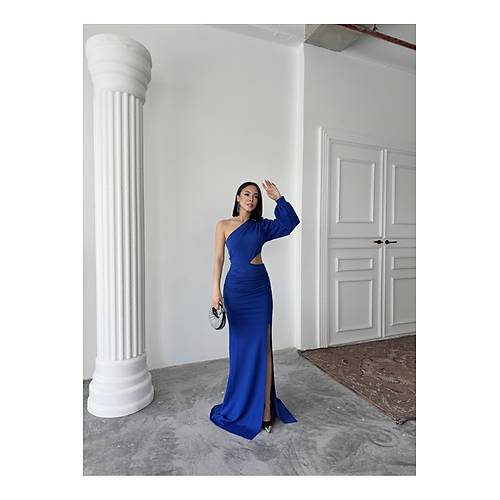 Tek Kol Derin Yrtmal Krep Gece Elbisesi Zmrt Yeil Abiye