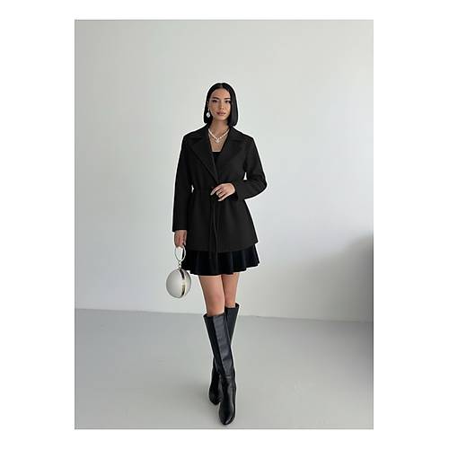 Siyah Ba�lama Detayl� Rahat Kal�p Ka�mir H�rka/Ceket