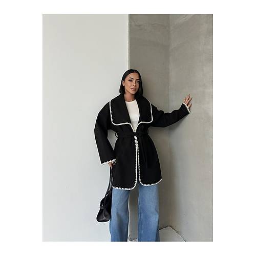 Nak�� Detayl� Kemerli Yumu�ak Siyah Ceket