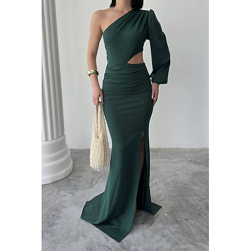 Tek Kol Derin Yrtmal Krep Gece Elbisesi Zmrt Yeil Abiye