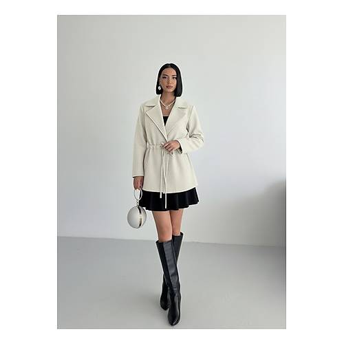 Siyah Ba�lama Detayl� Rahat Kal�p Ka�mir H�rka/Ceket