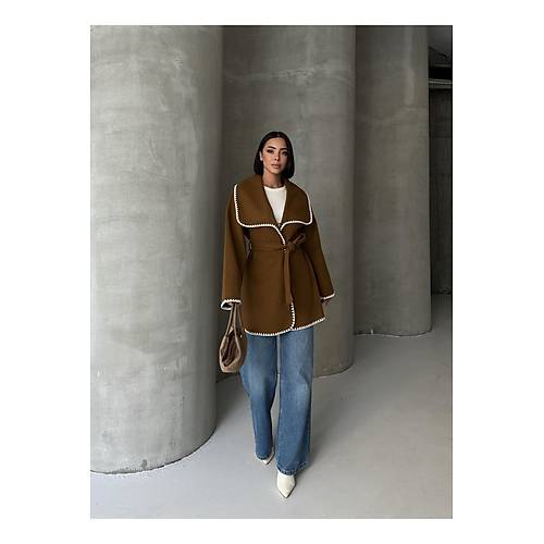 Nak�� Detayl� Kemerli Yumu�ak Siyah Ceket