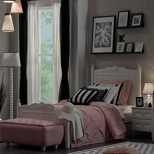 Almila Lora Gen� Odas�