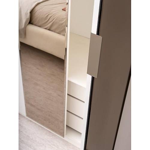 MARAKE� MDF 6 KAPILI DOLAP