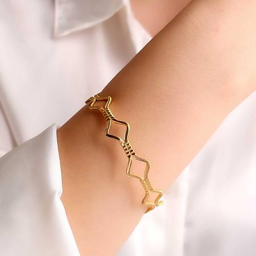 18 Gr 22 Ayar iliksiz Pene Ajda Bilezik