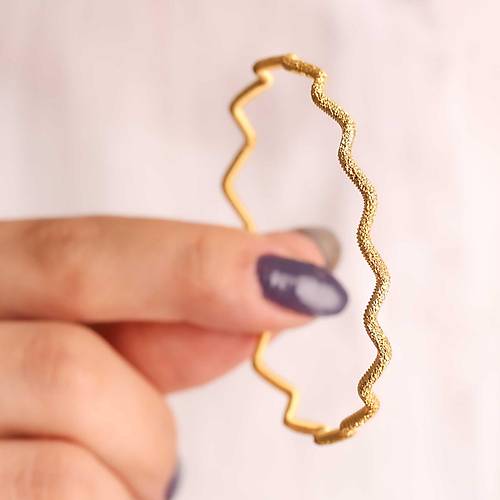 10 Gr 22 Ayar iliksiz Simli Dalga Bilezik