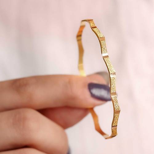 13 Gr 22 Ayar iliksiz Birce Es Bilezik