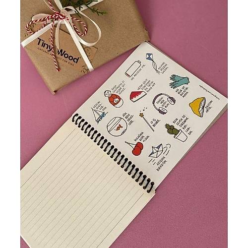 Hisli �eyler � Yazsam G�n�l Raz� De�il, Yazmasam Olmaz Stickerl� Defter (�izgili, Spiralli)