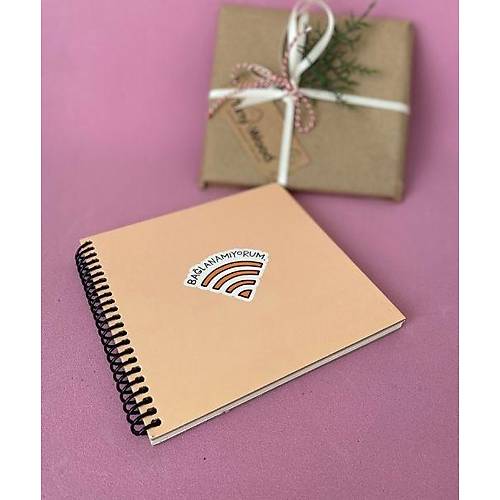 Hisli �eyler � Ba�lanam�yorum Stickerl� Sert Kapak Spiralli Defter