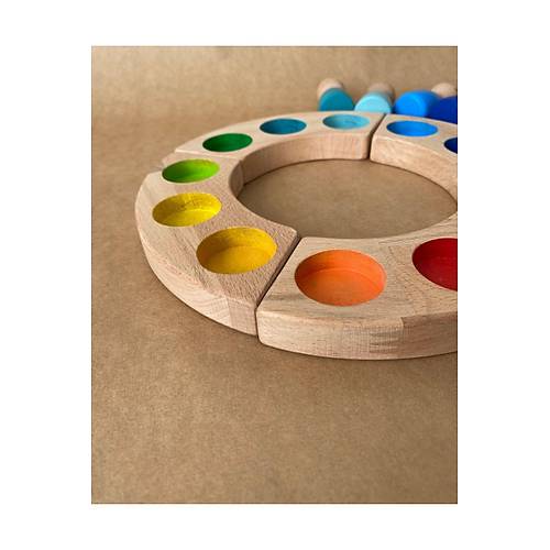 1 Ya�+ Waldorf G�kku�a�� Peg Bebek ve Tabla Seti � 12�li Ah�ap Renk E�le�tirme Oyunca�� | Montessori E�itim Oyunca��