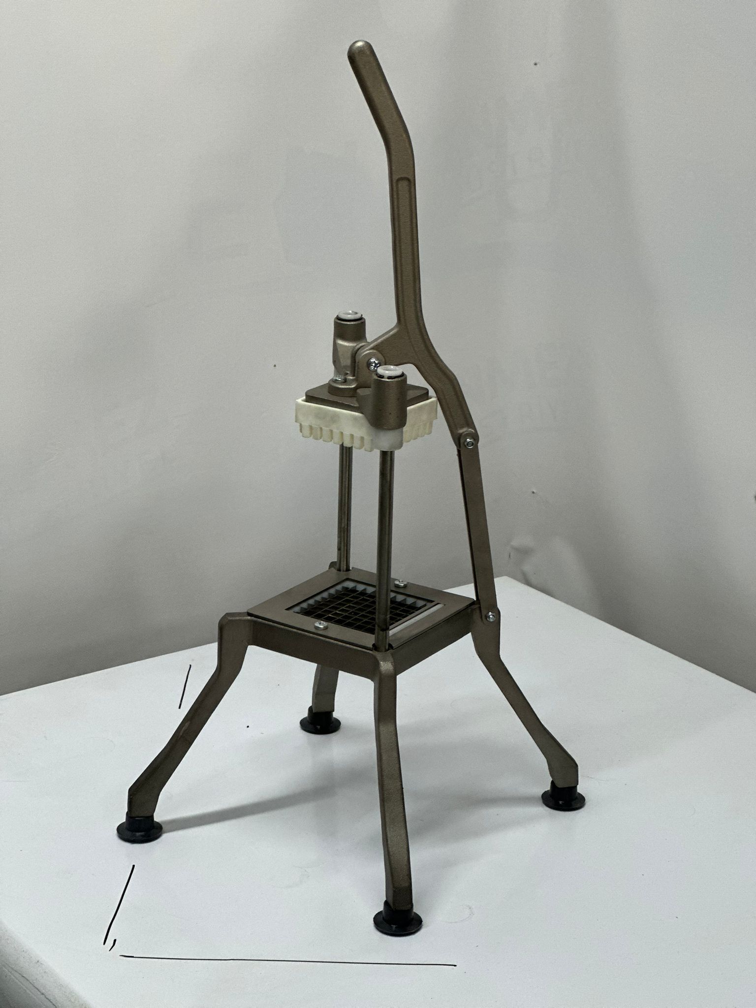 Fiamak Pro Dikey Patates Dilimleme Makinesi - Manuel Parmak Patates Makinesi