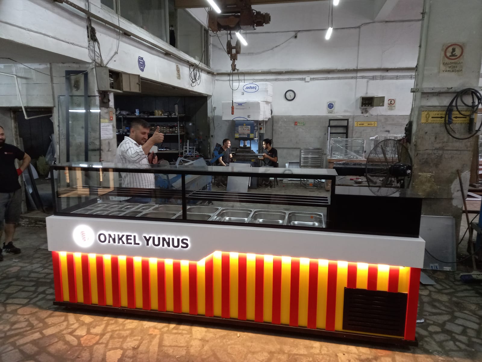 Yeni Nesil Salat Bar ve Kasa Özel Üretim