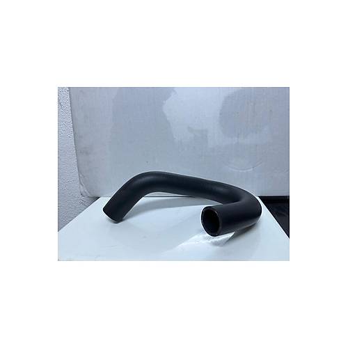 Ford Taunus P100 radyat�r �st hortumu 1973-1993 aras� OEM no 72GB 8260 KA