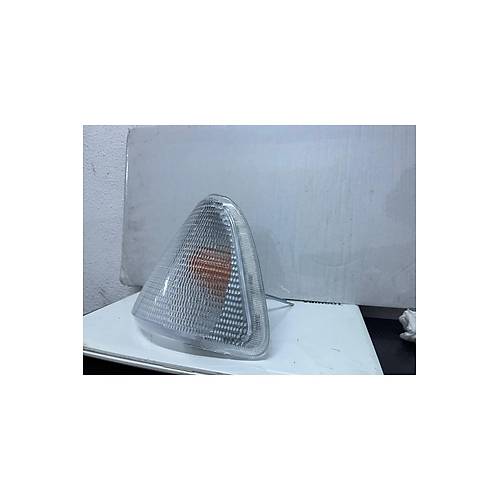 Ford Taunus GT-GTS sa� sinyal lambas� beyaz 1990-1993 aras� OEM no NST 13368 AA