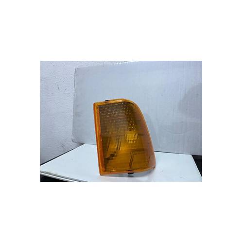 Ford Taunus 1.6 Sol Sinyal Rengi Solmaz 1980 - 1990 79BB 13369 AA