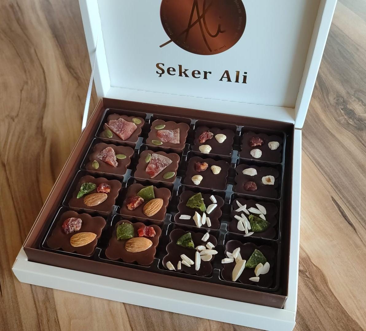 madlenler çikolata nedir