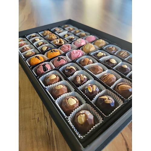 Kuruyemili meyveli spesiyal ikolata kutusu 510g e